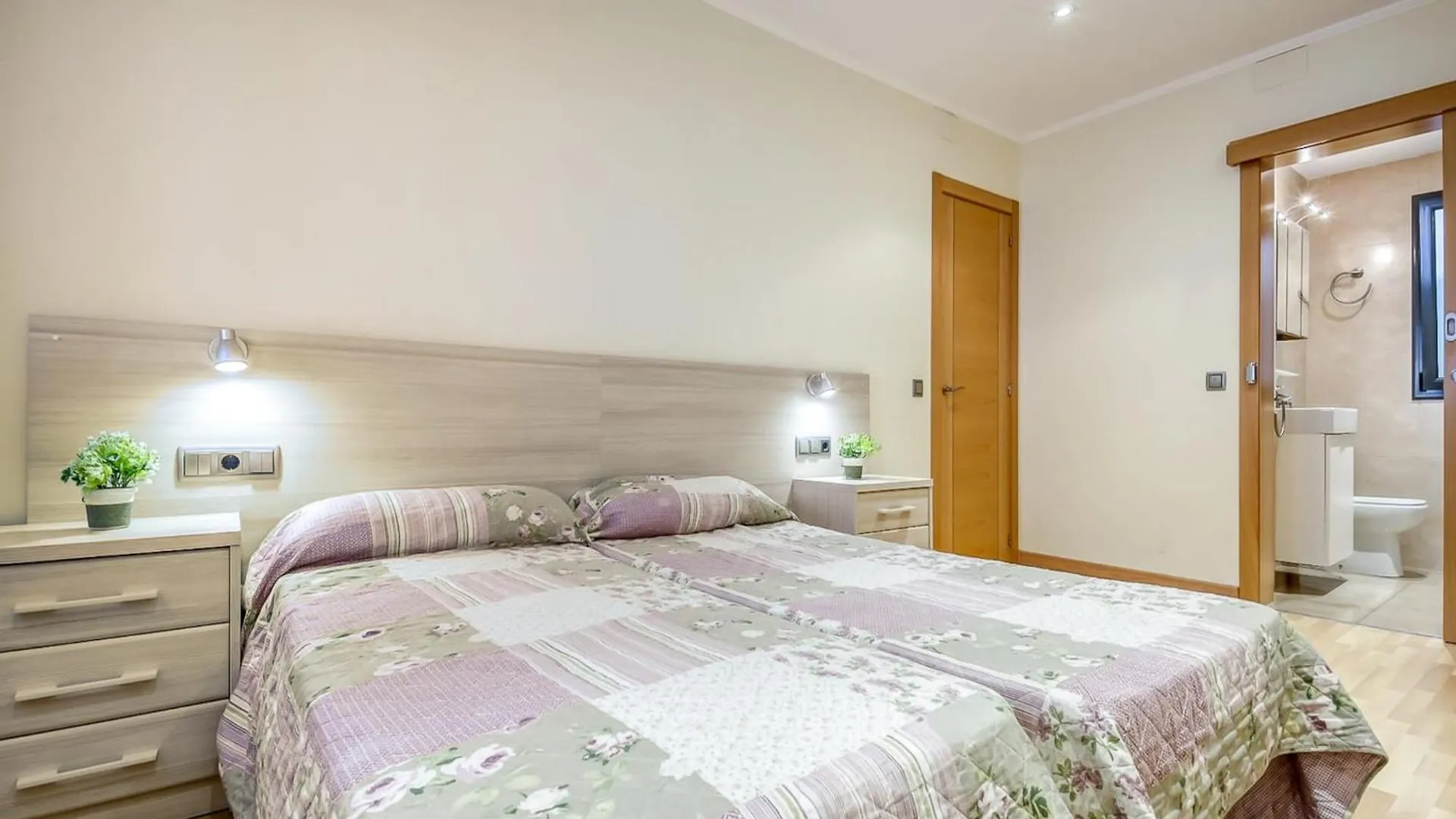 Apartment With View Ρόζες 0*,  Ισπανία